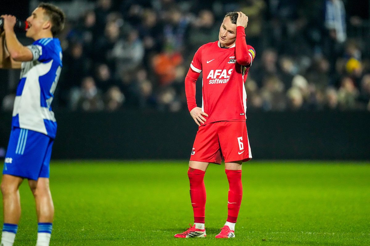 Bipolair AZ verliest van PEC Zwolle