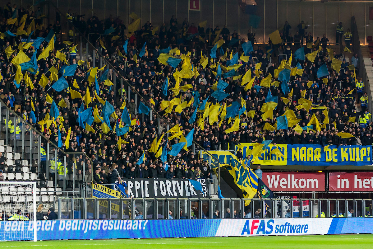 Onderzoek KNVB toont aan: AZ blinkt uit in faciliteiten voor uitsupporters