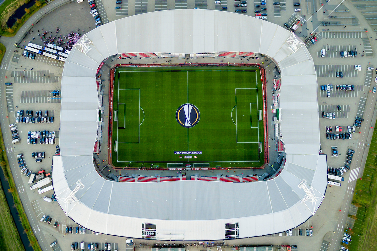 AZ casht flink in Europa League