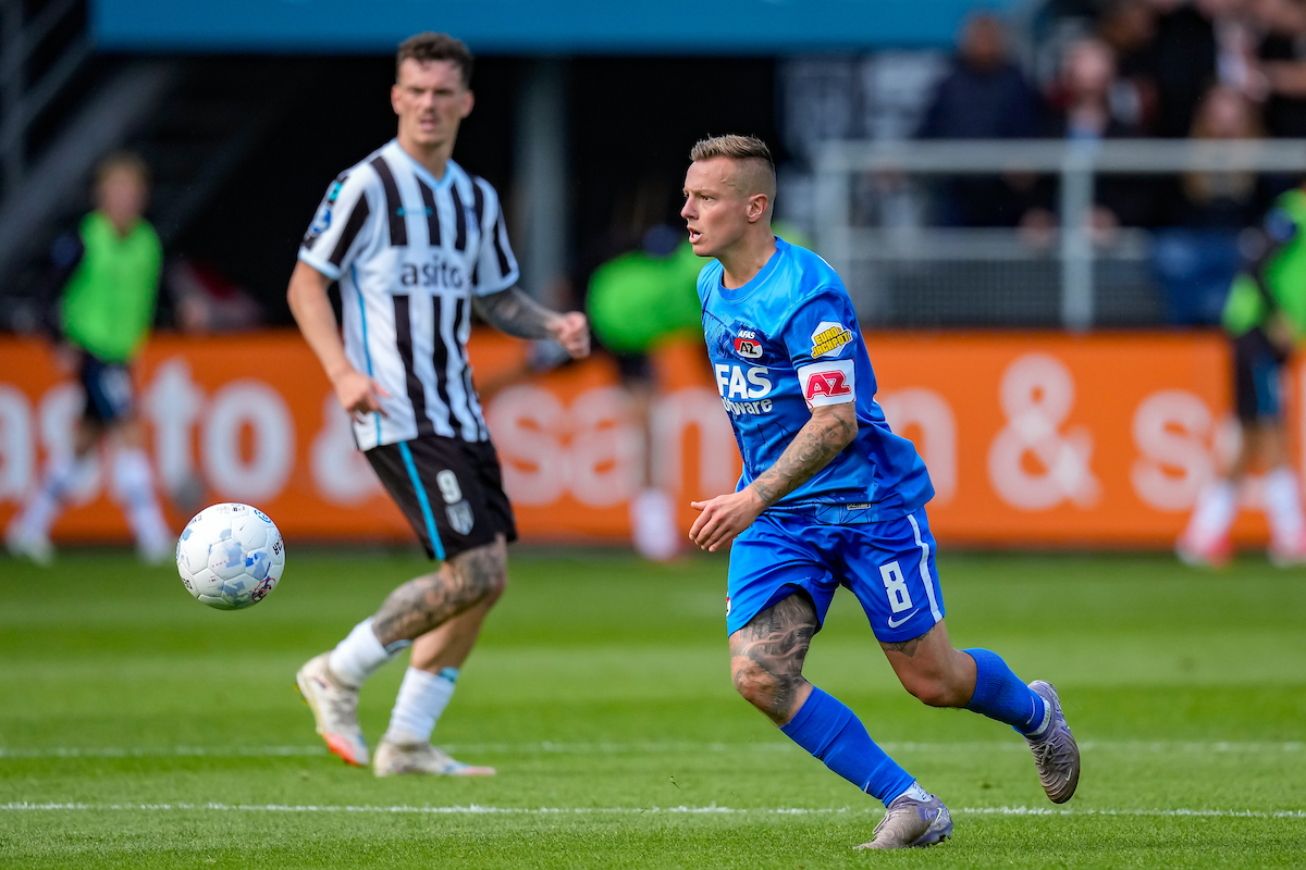 'Jizz Hornkamp bijna AZ'er, aanvaller doorstaat medische keuring'