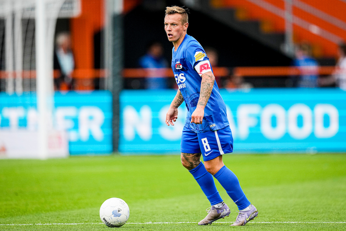 AZ wint makkelijk van FC Volendam