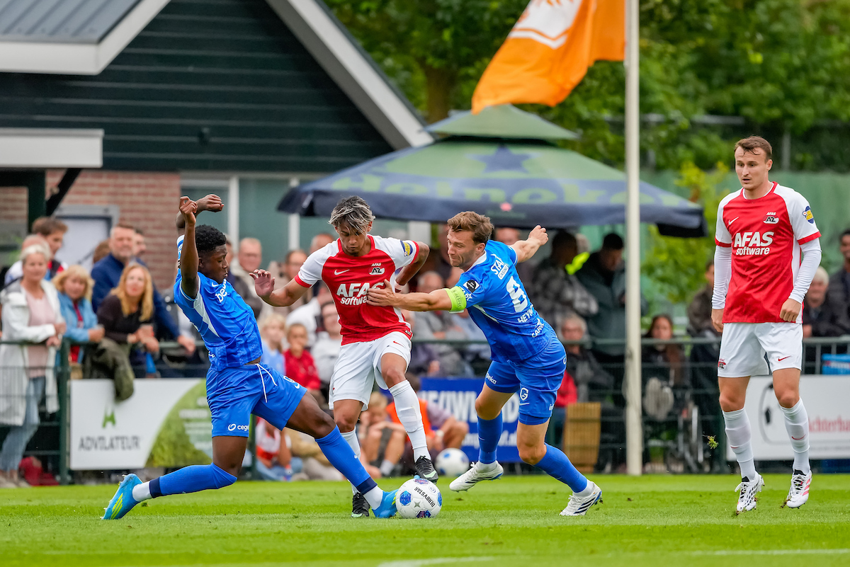 AZ overtuigt tegen Genk, Boogaard ontbreekt vanwege huurtransfer