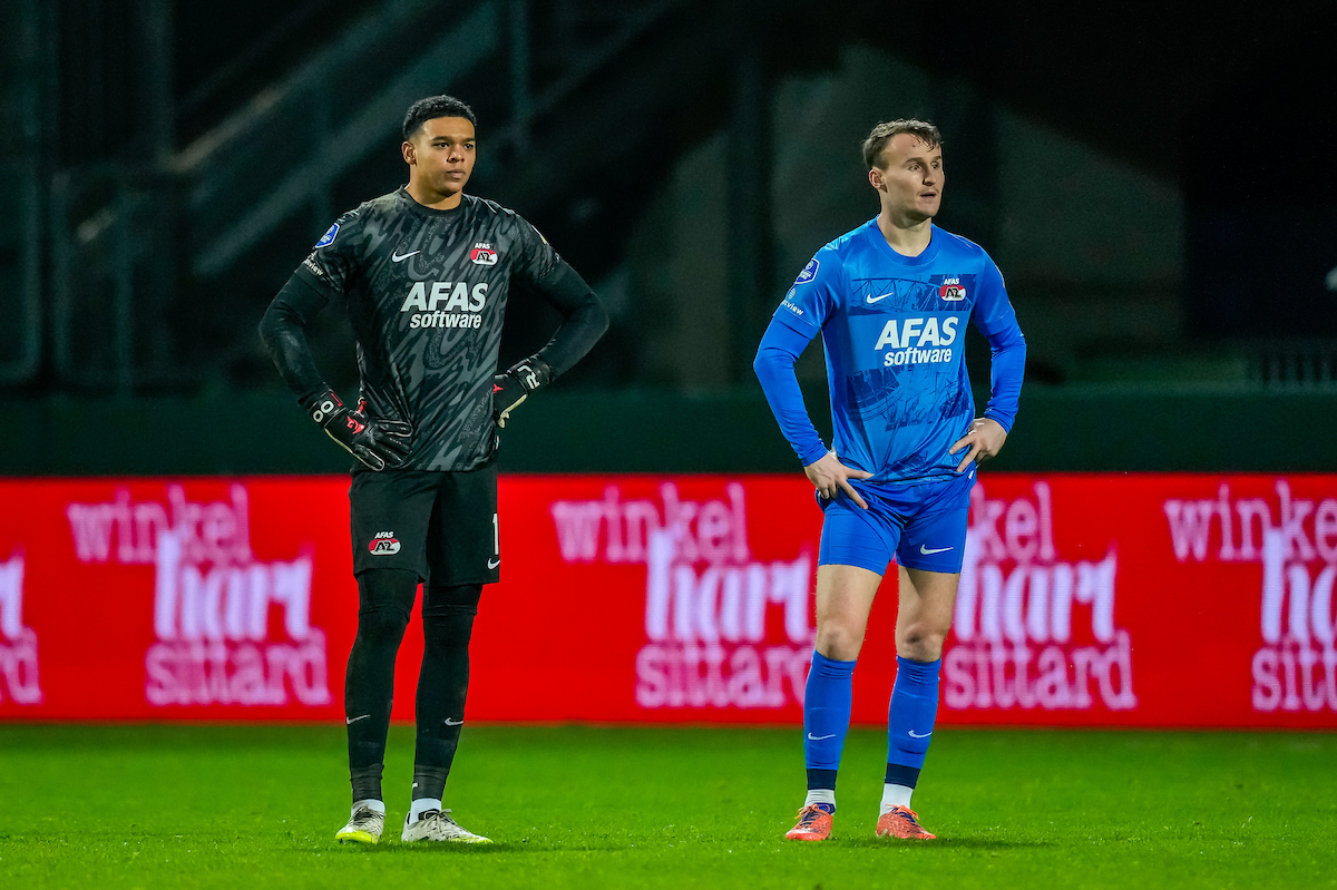 We doen alles bij AZ, behalve de échte problemen aanpakken