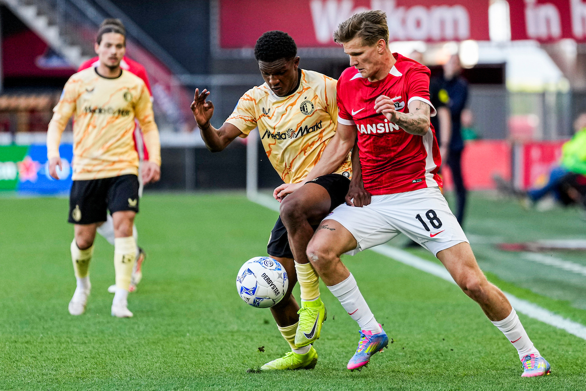 Voorbeschouwing: AZ wil negatieve reeks tegen koploper Feyenoord verbreken
