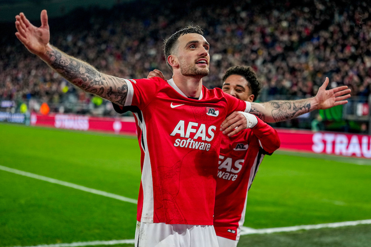 Wervelstorm AZ eindigt in nipte zege op Sparta Praag