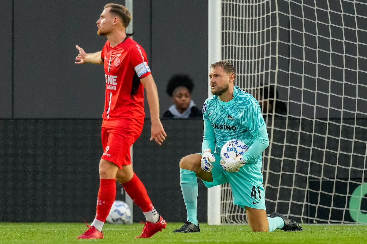 Jeroen Zoet onder de lat bij AZ tegen Sparta Rotterdam