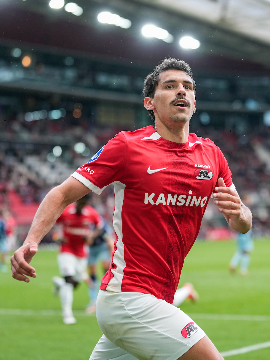 De hattrick van Meerdink, de snor van Penetra én de snelheid van Poku: Pure winst