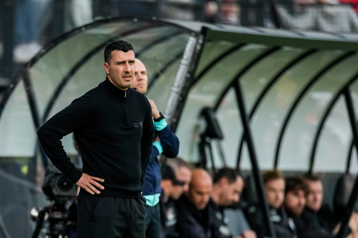 AZ heeft geen antwoord op Schreuder-bal en verliest in Nijmegen