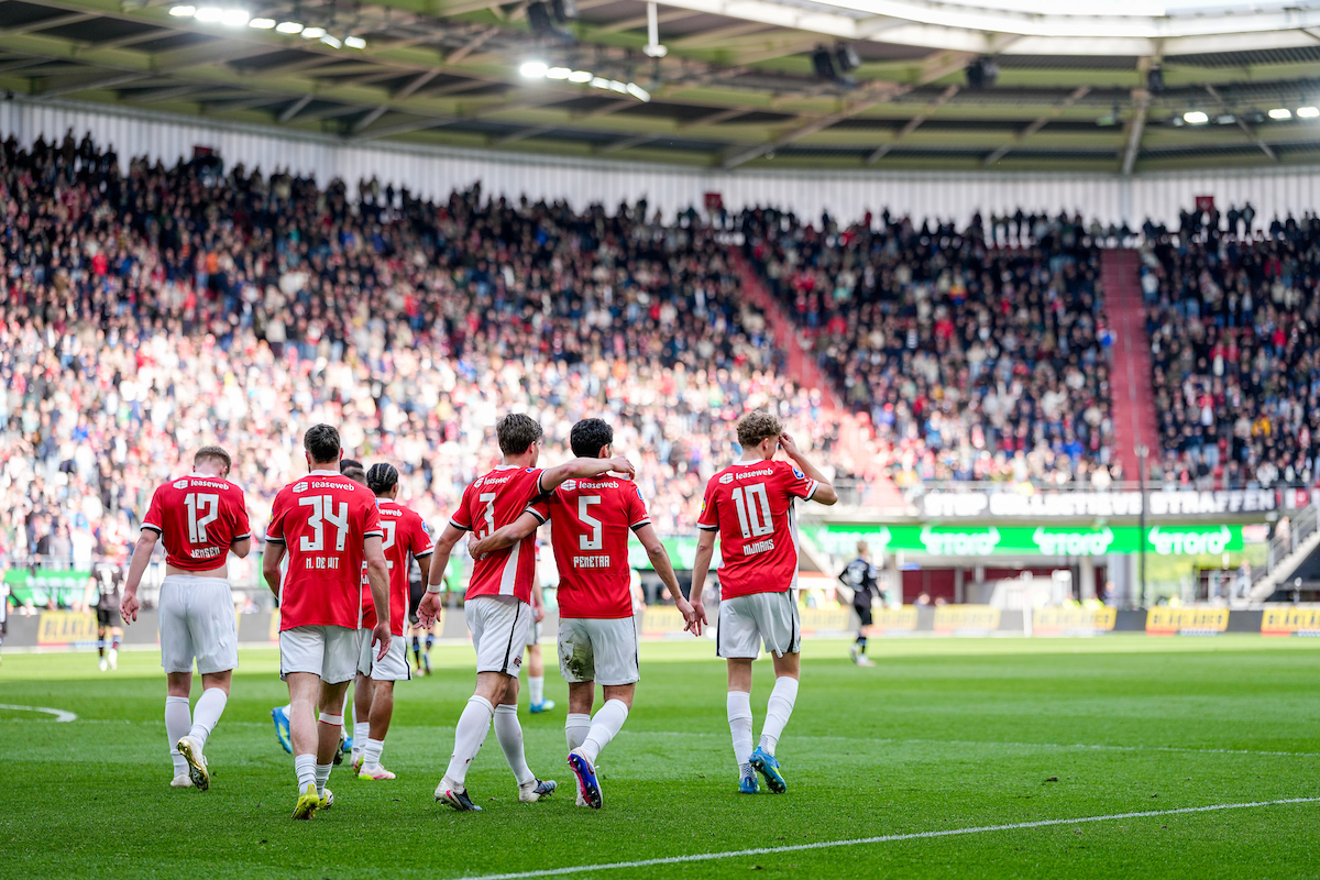 Beoordeel de spelers na AZ - Heerenveen (3-0)