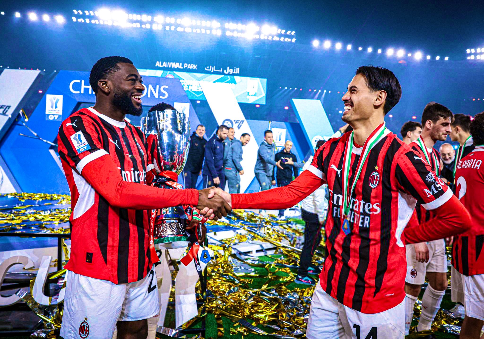 Reijnders wint eerste trofee bij AC Milan dankzij geweldige comeback