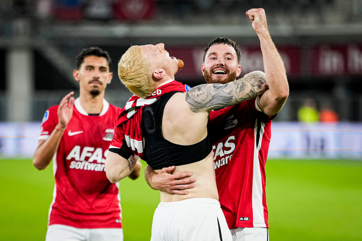Hoogstandjes Parrott en Meerdink helpen AZ aan ruime zege op FC Vaduz