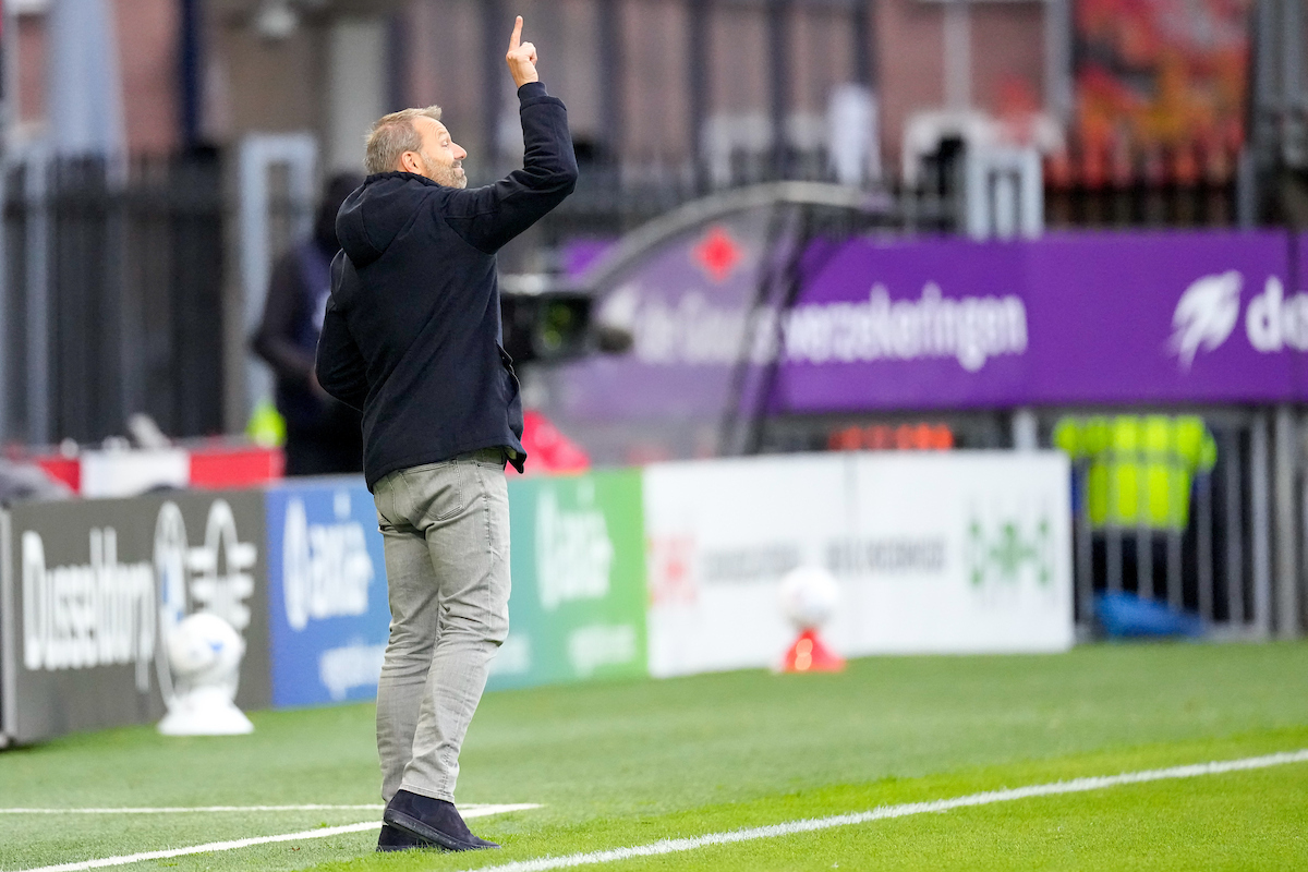 Maurice Steijn ontkracht geruchten over trainersklus bij AZ