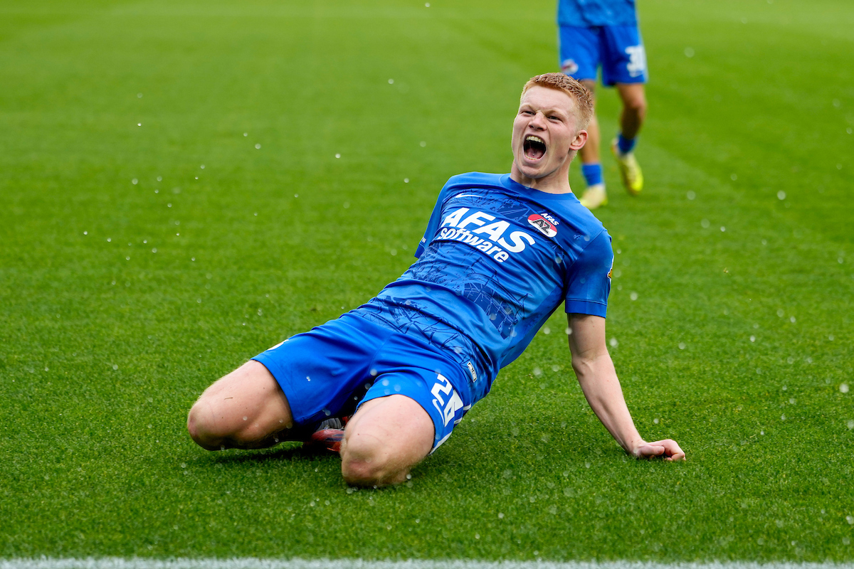 Smit blijft hongerig na belangrijke treffer: “Ik vind dat ik meer kan scoren”