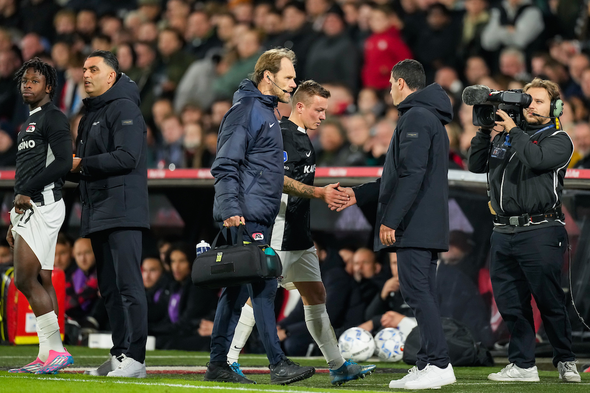 Dramatische reeks AZ: "Er moet paniek zijn"