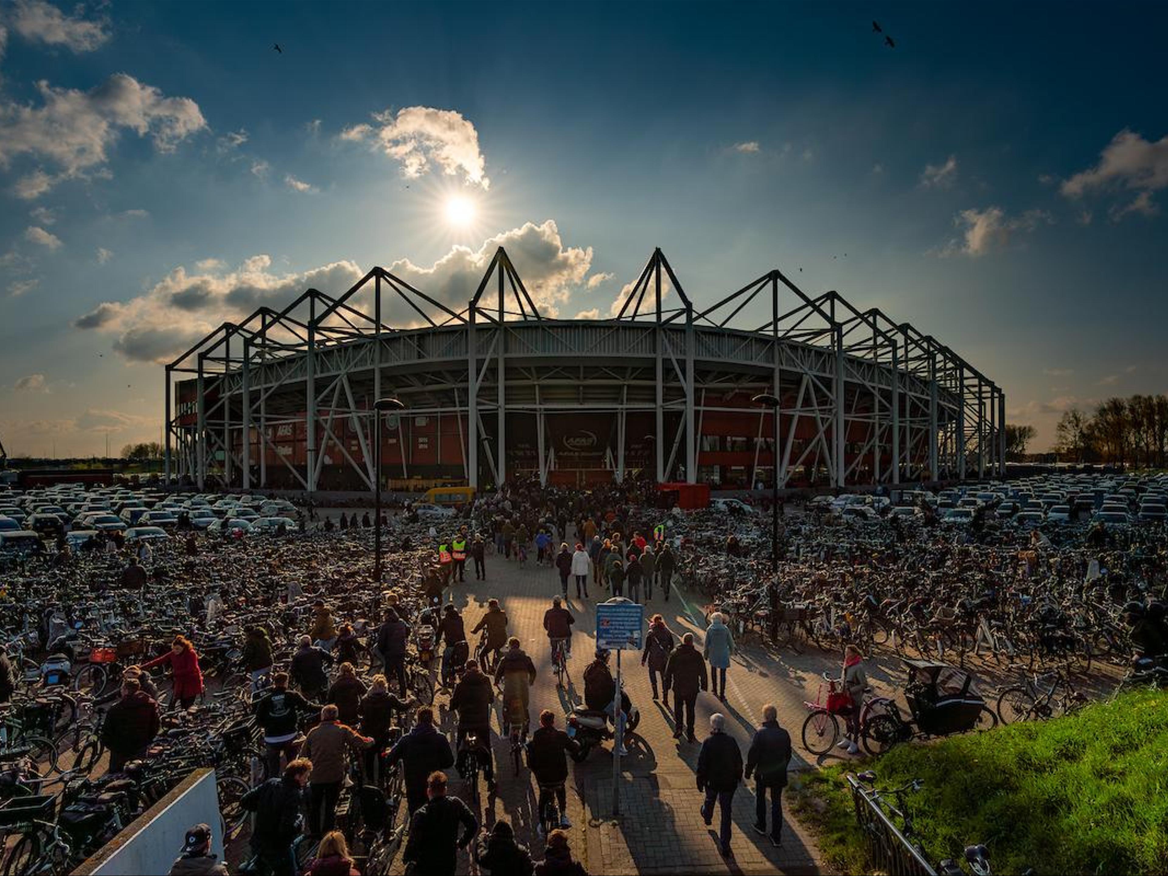 Gemeente Alkmaar en AZ om tafel voor ontwikkeling stadionterrein