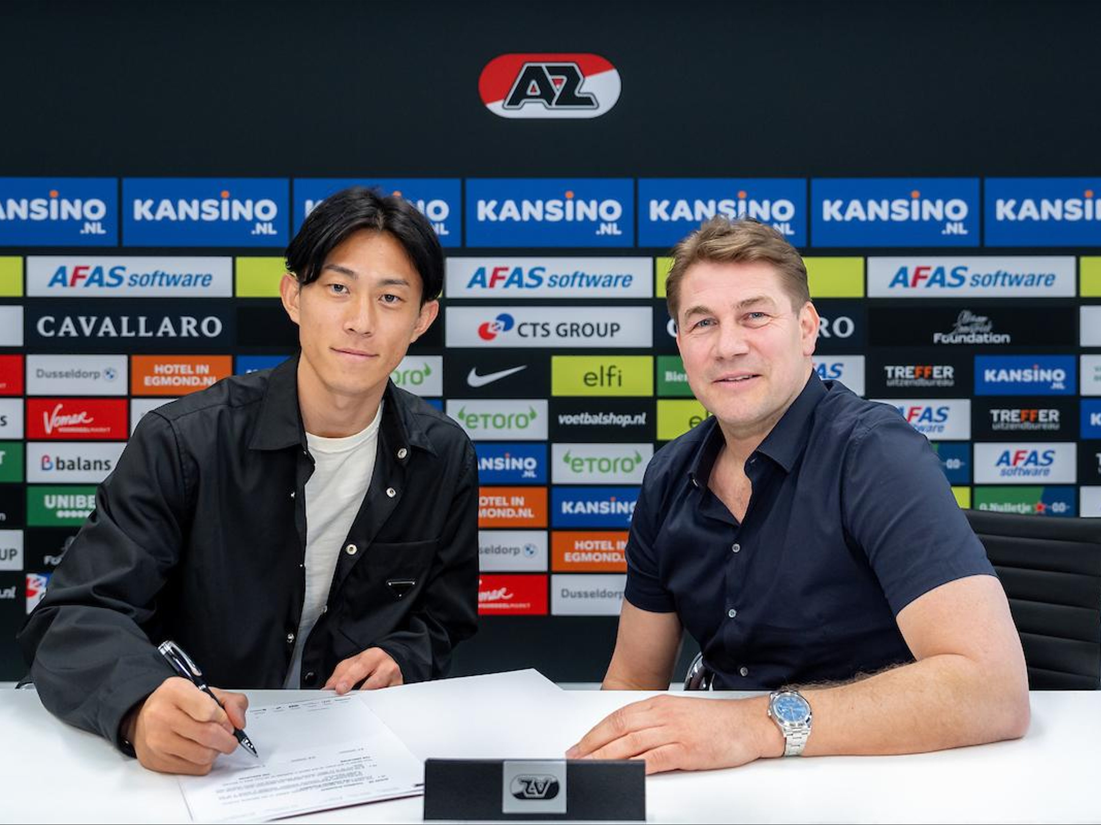AZ presenteert Seiya Maikuma