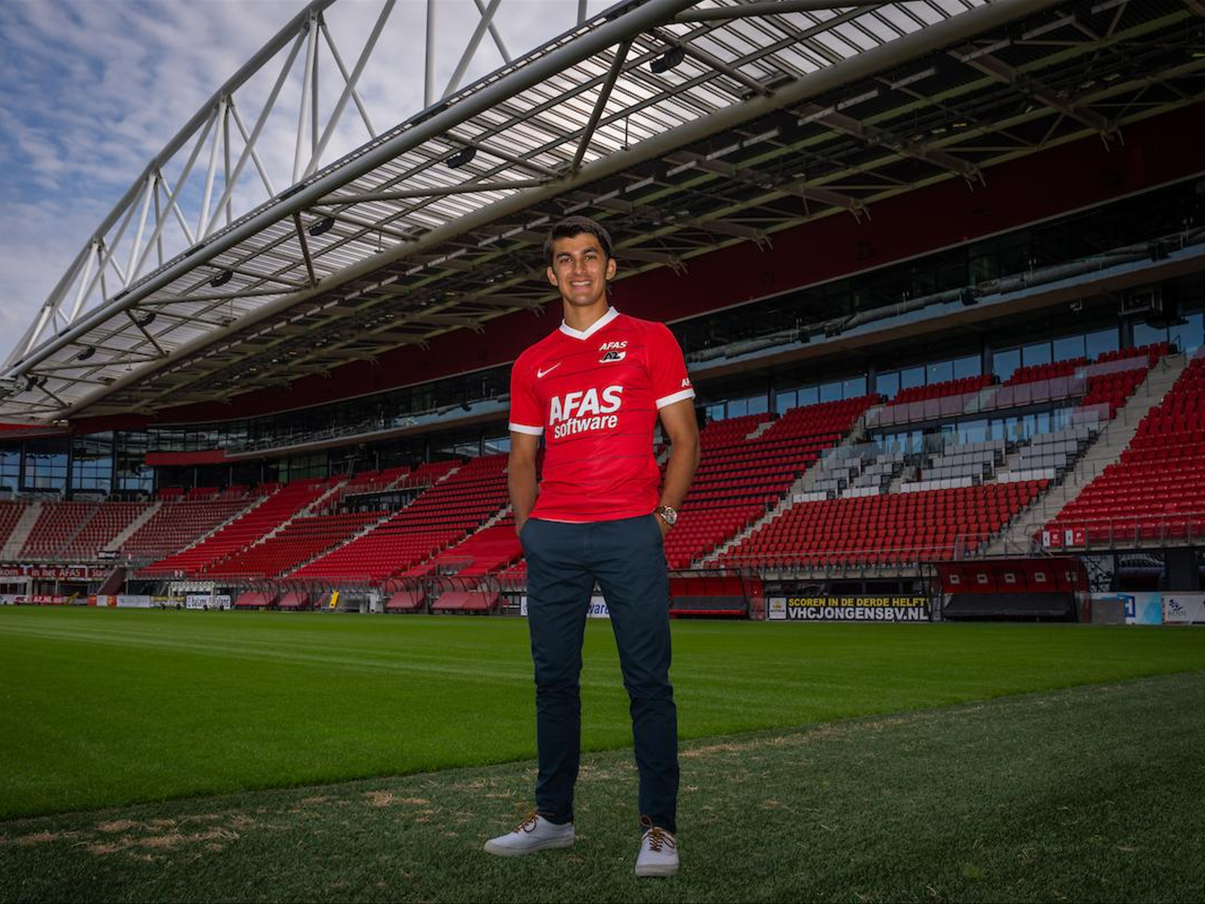 Joshua Pynadath strijkt neer in Dordrecht