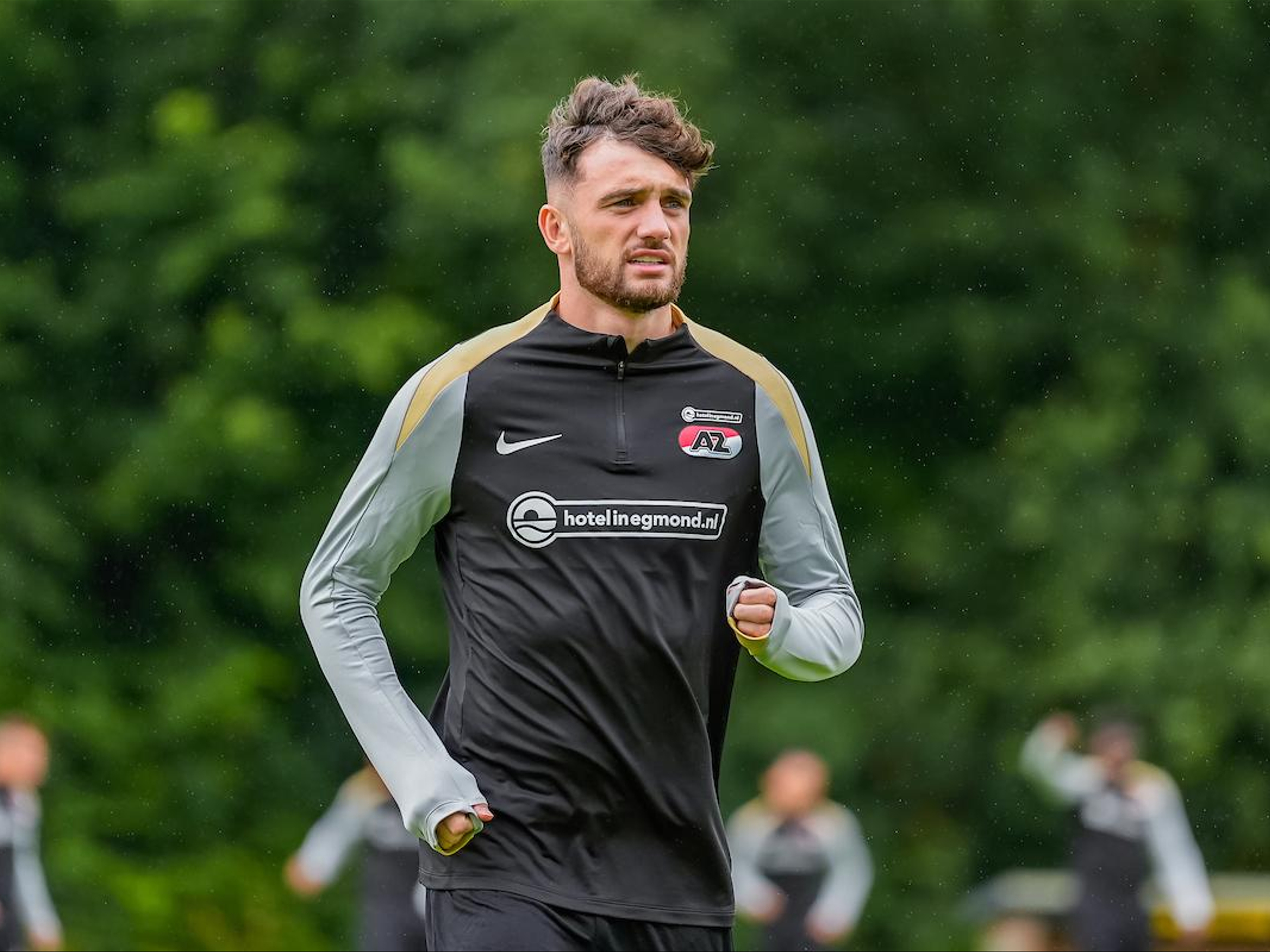 Maakt Troy Parrott vandaag zijn officieuze debuut? - Livestream AZ - KV Kortrijk