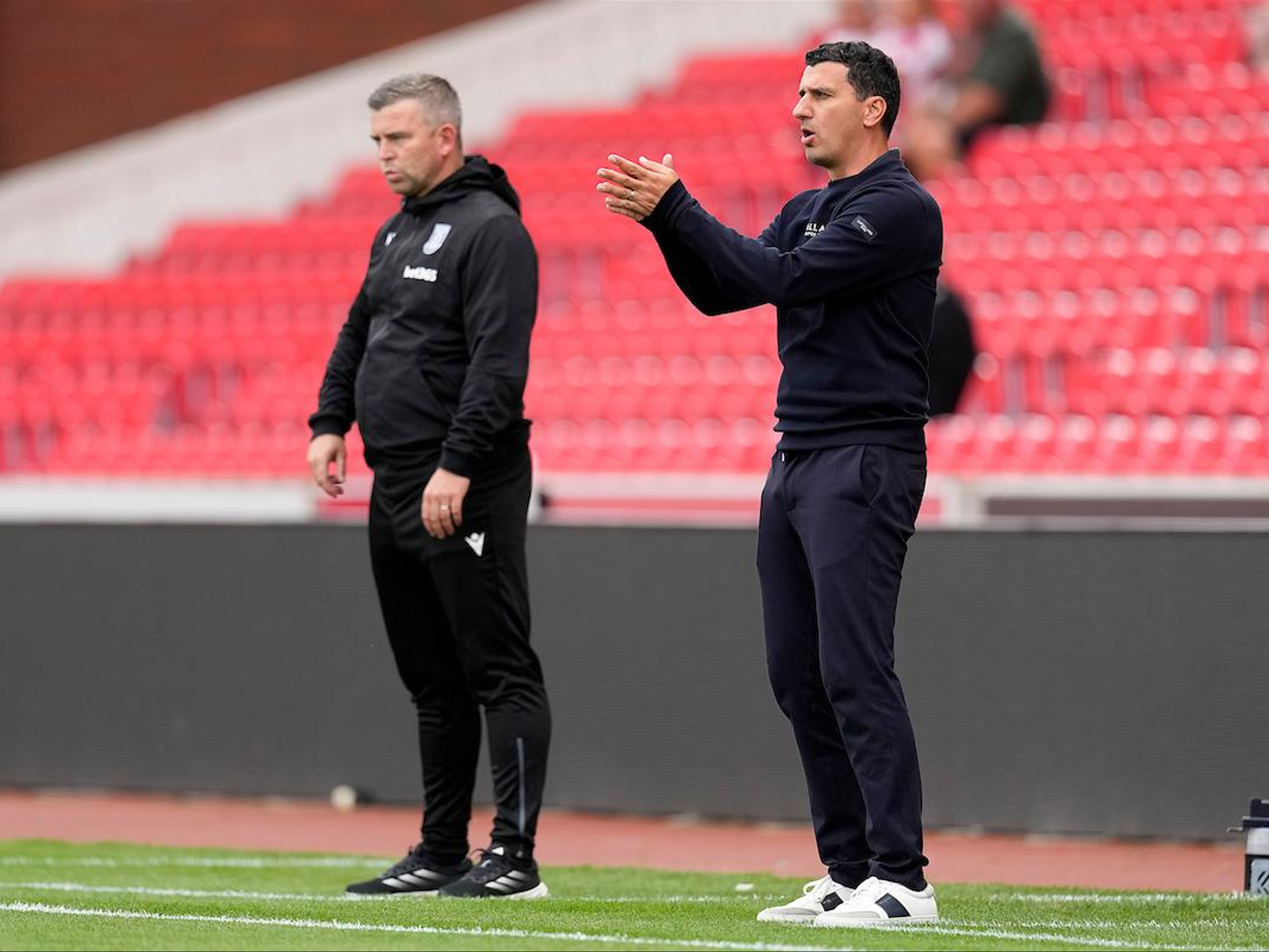 Stoke lovend over AZ na oefenwedstrijd: 'zijn gelijkwaardig aan Premier League-teams'