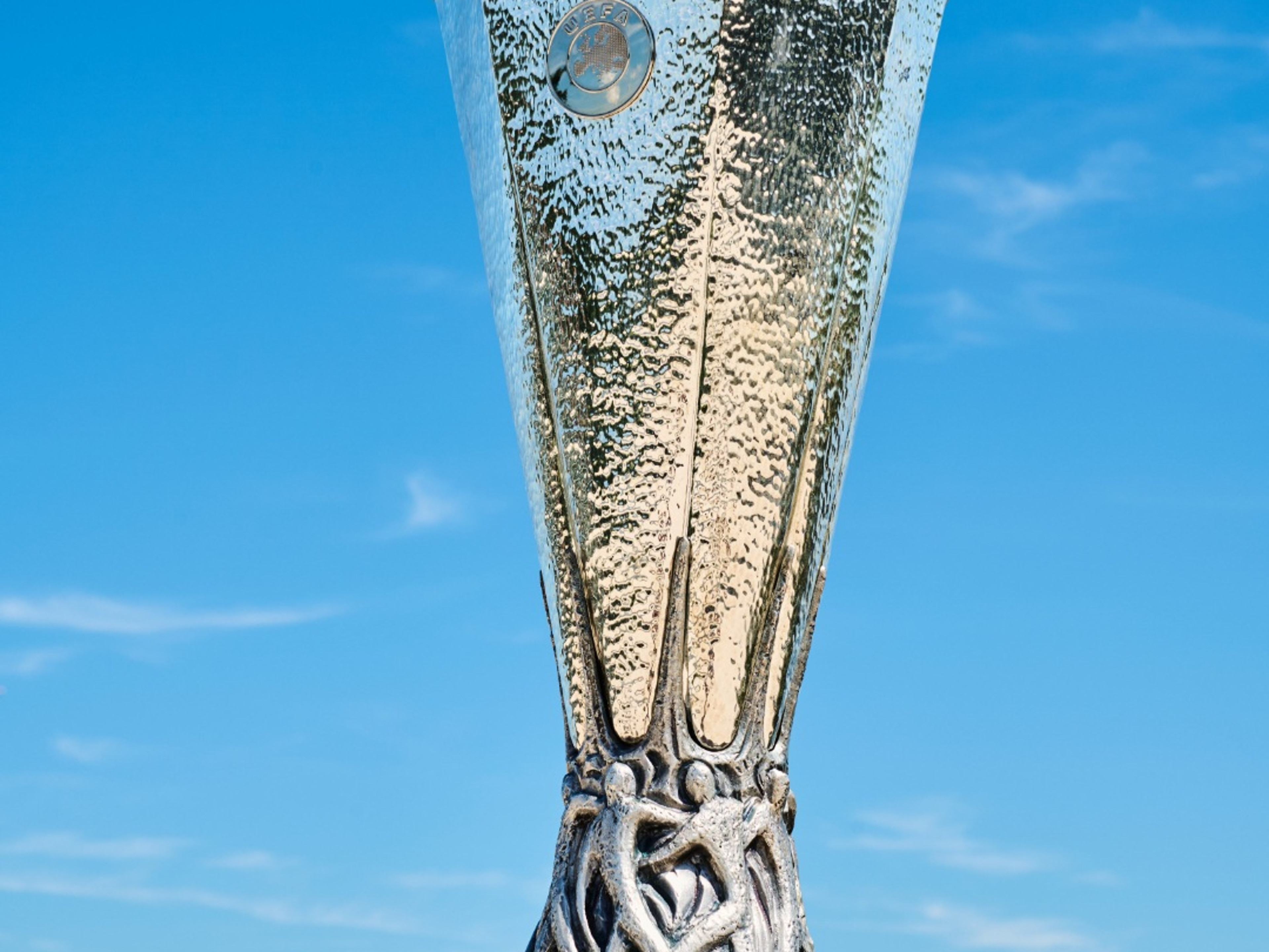 Waar en wanneer is de Europa League loting te zien?