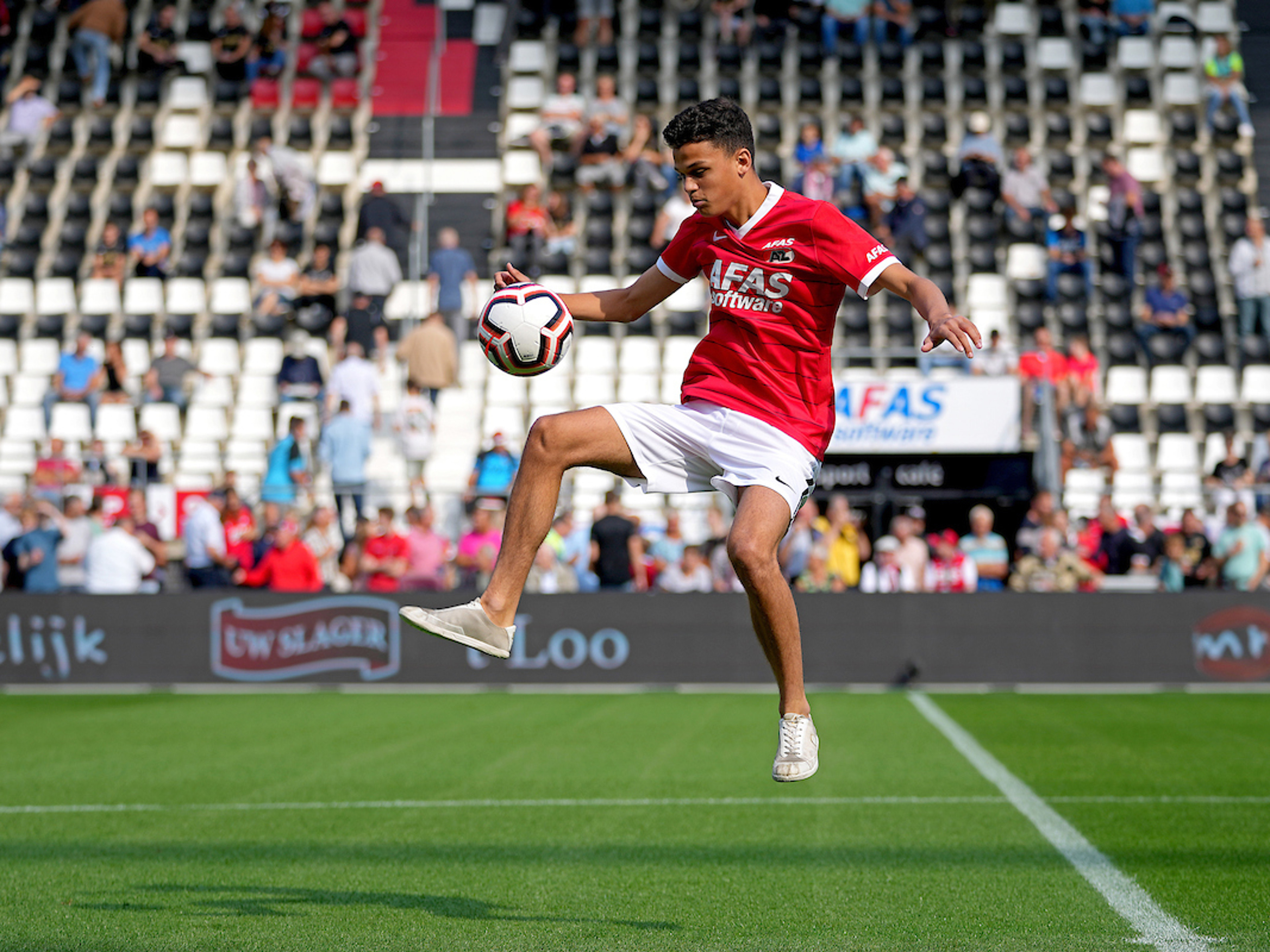 AZ en Hugo Vliese beƫindigen samenwerking