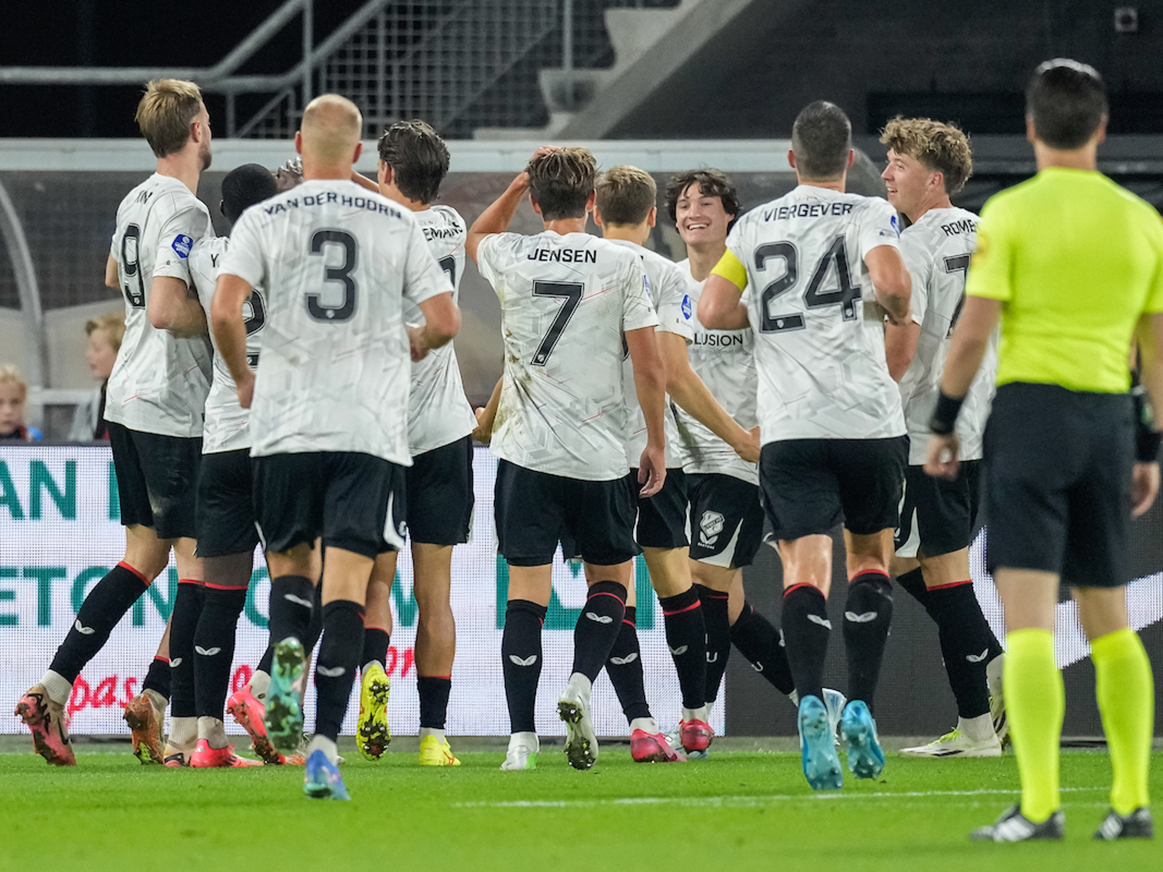 Concurrentieanalyse: AZ wordt op meerdere fronten voorbij gelopen