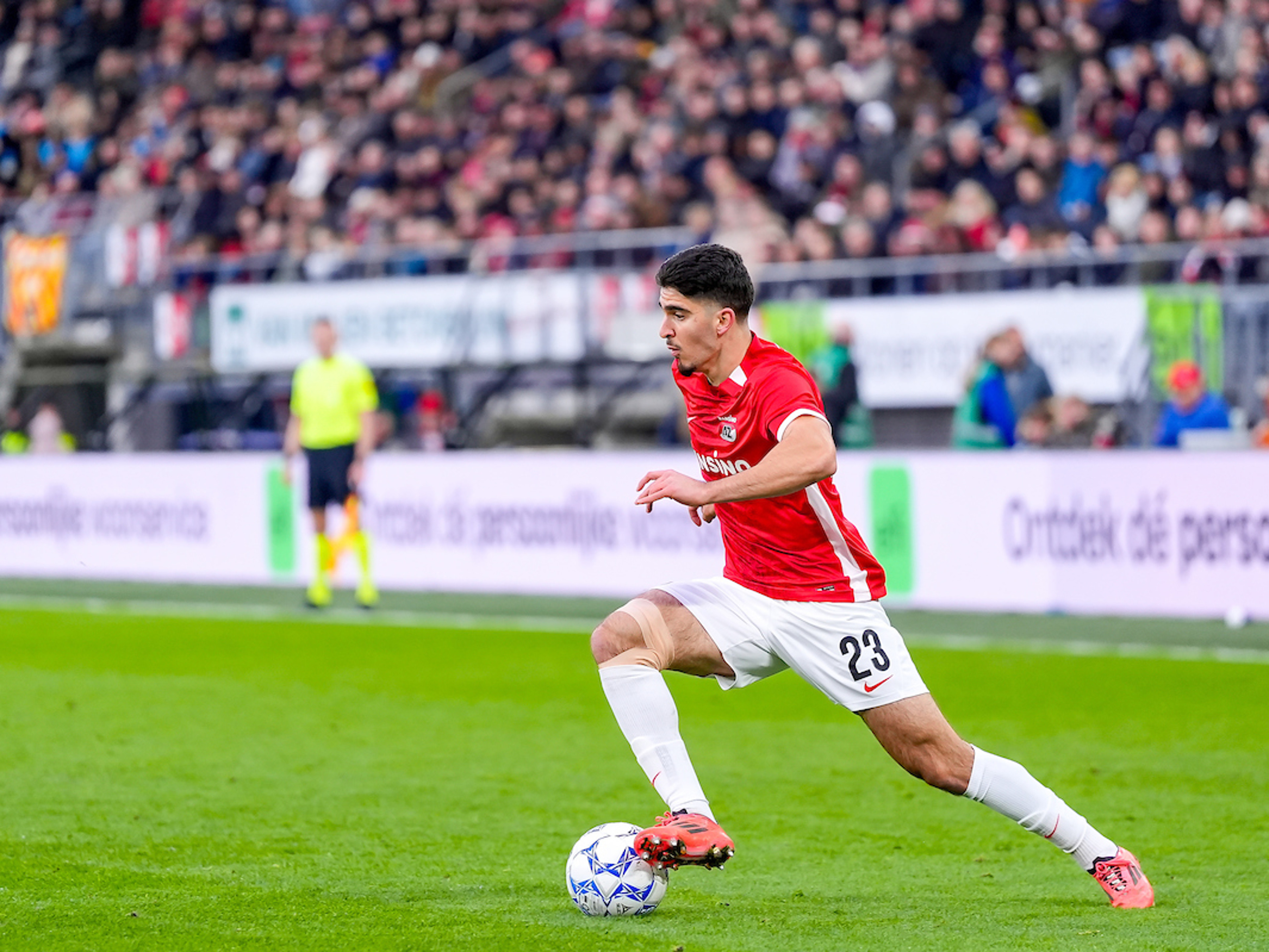Parrott en Lahdo schieten AZ langs Ajax