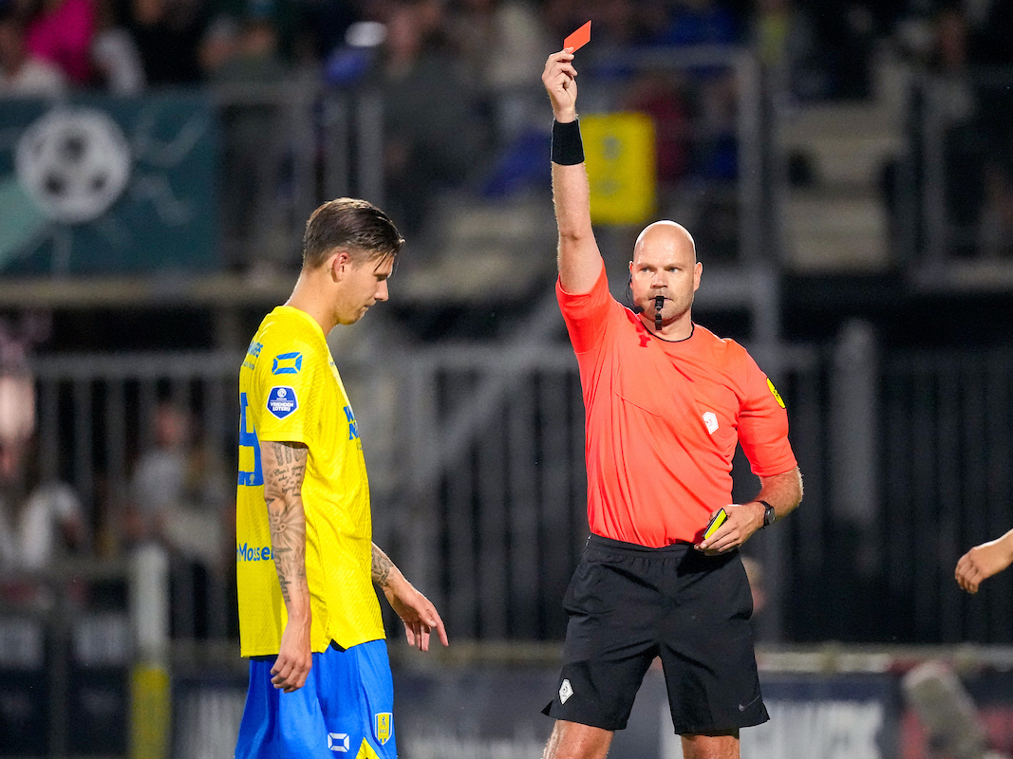 Kritiek op Wouter Goes: Michiel Kramer hekelt gedrag jonge AZ-verdediger