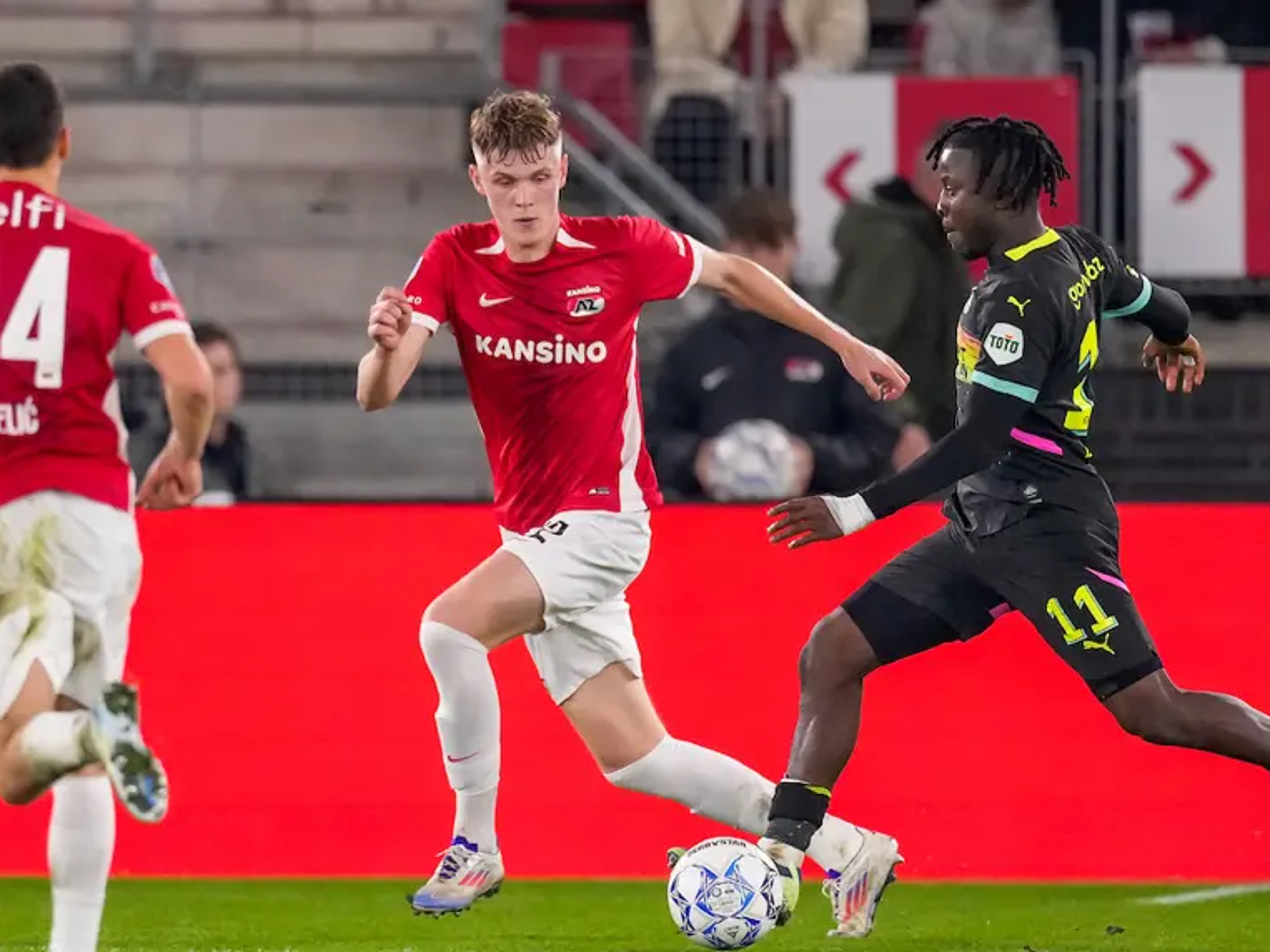 Voorbeschouwing: AZ wil 2025 goed beginnen tegen PSV