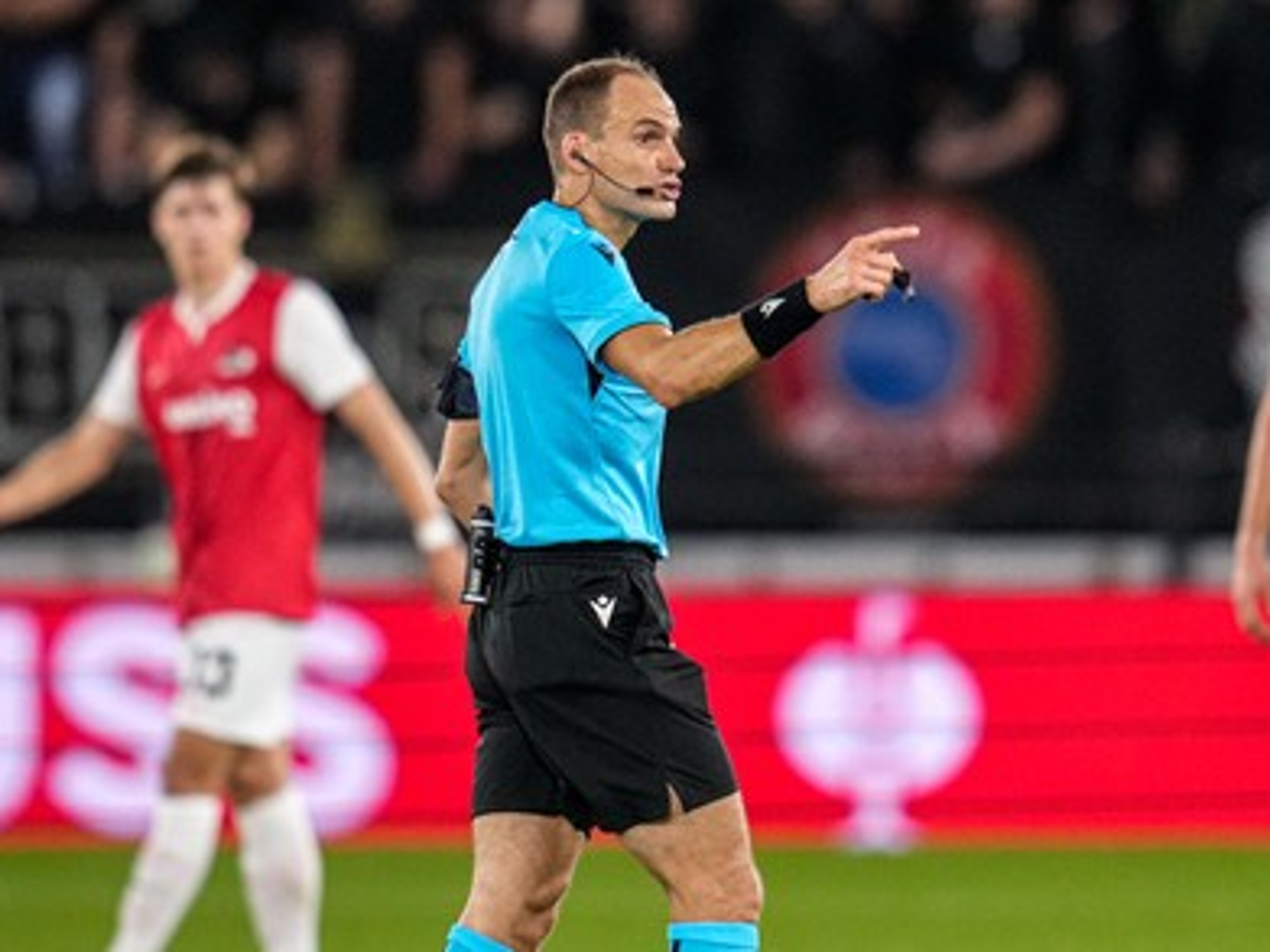 Ferencvárosi TC - AZ onder leiding van bekende Servische scheidsrechter