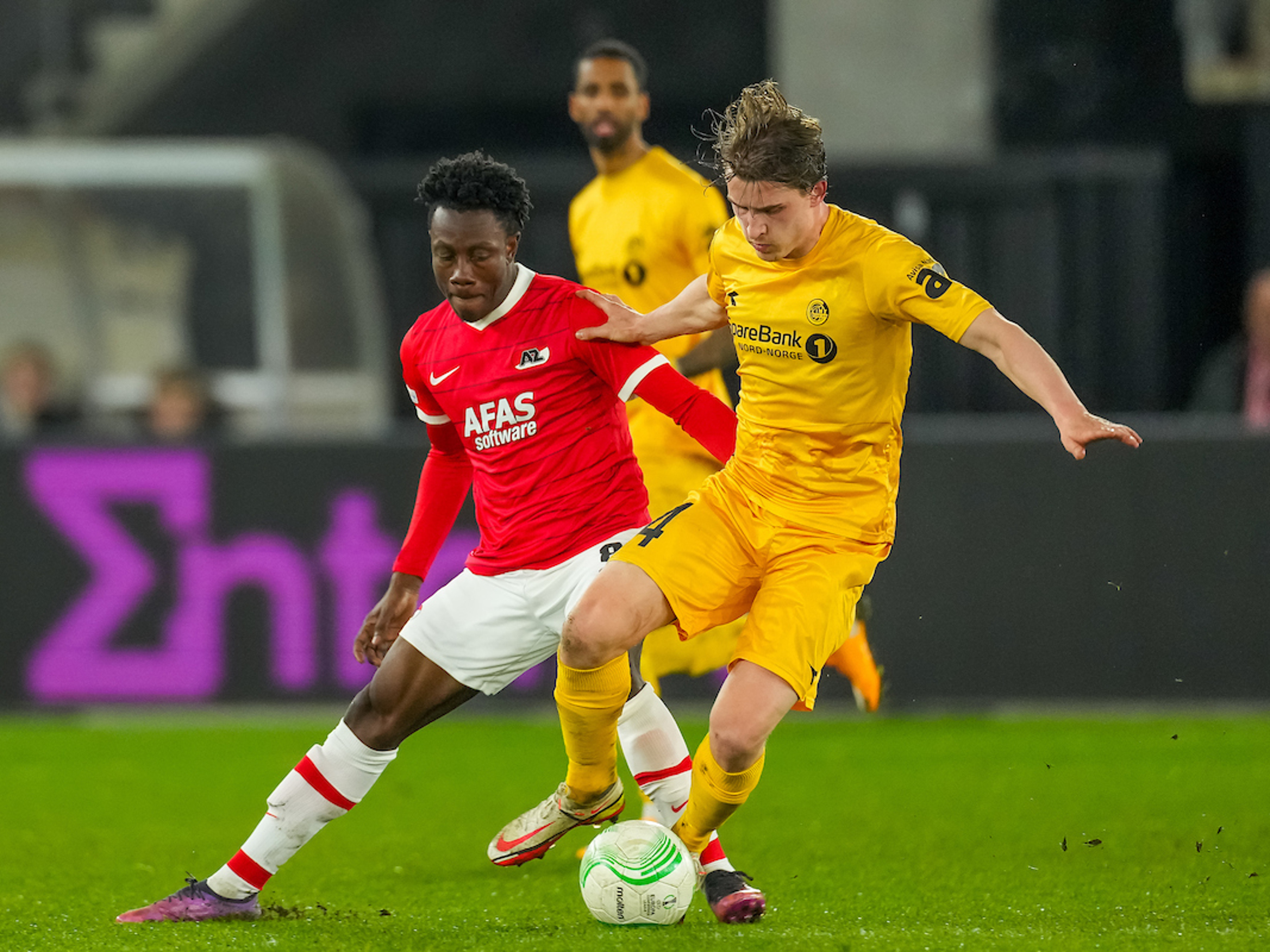 NAC Breda haalt oud-AZ'er Kamal Sowah terug naar Eredivisie