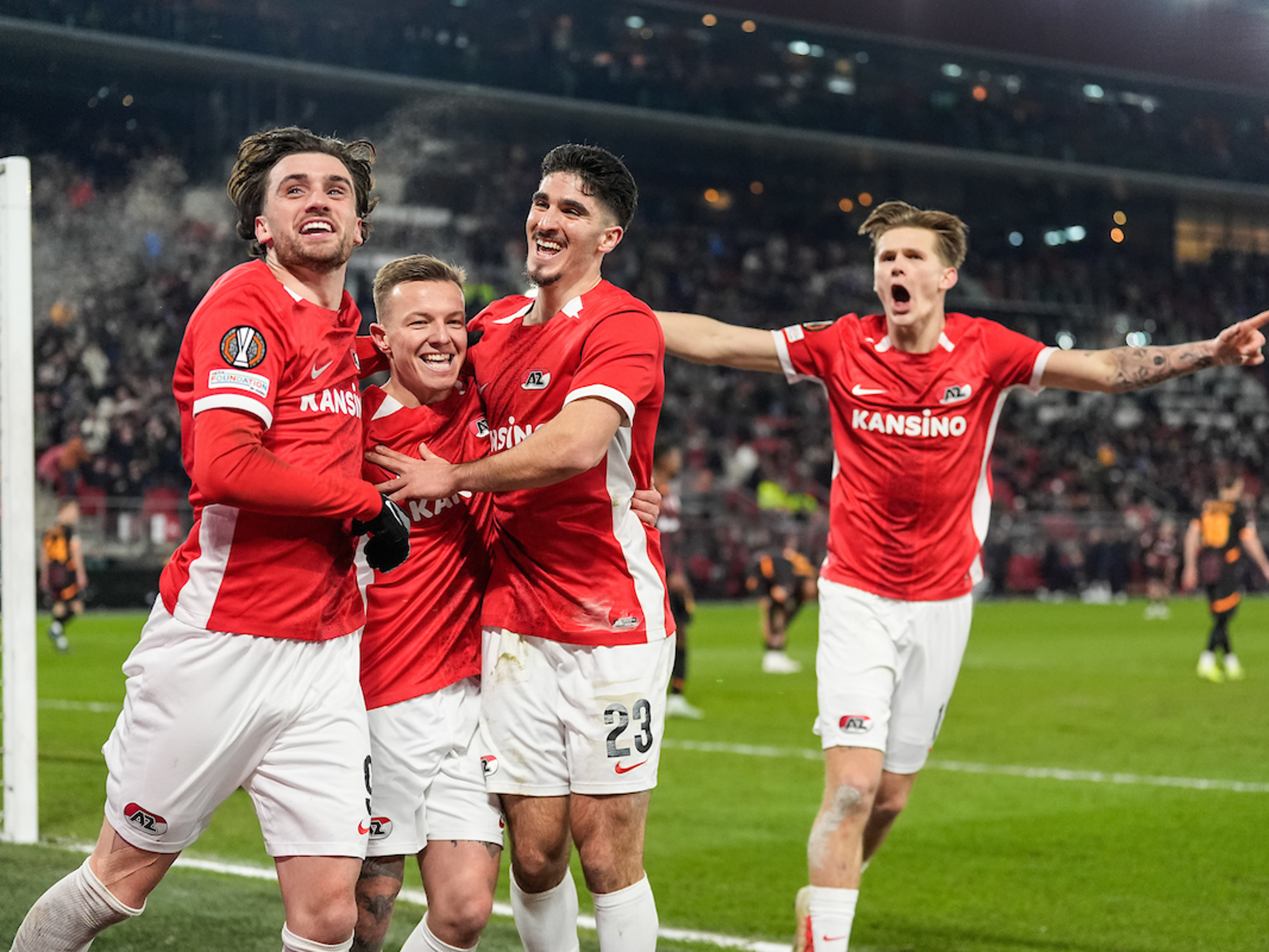 Uitstekende uitgangspositie voor AZ na ruime overwinning op Galatasaray