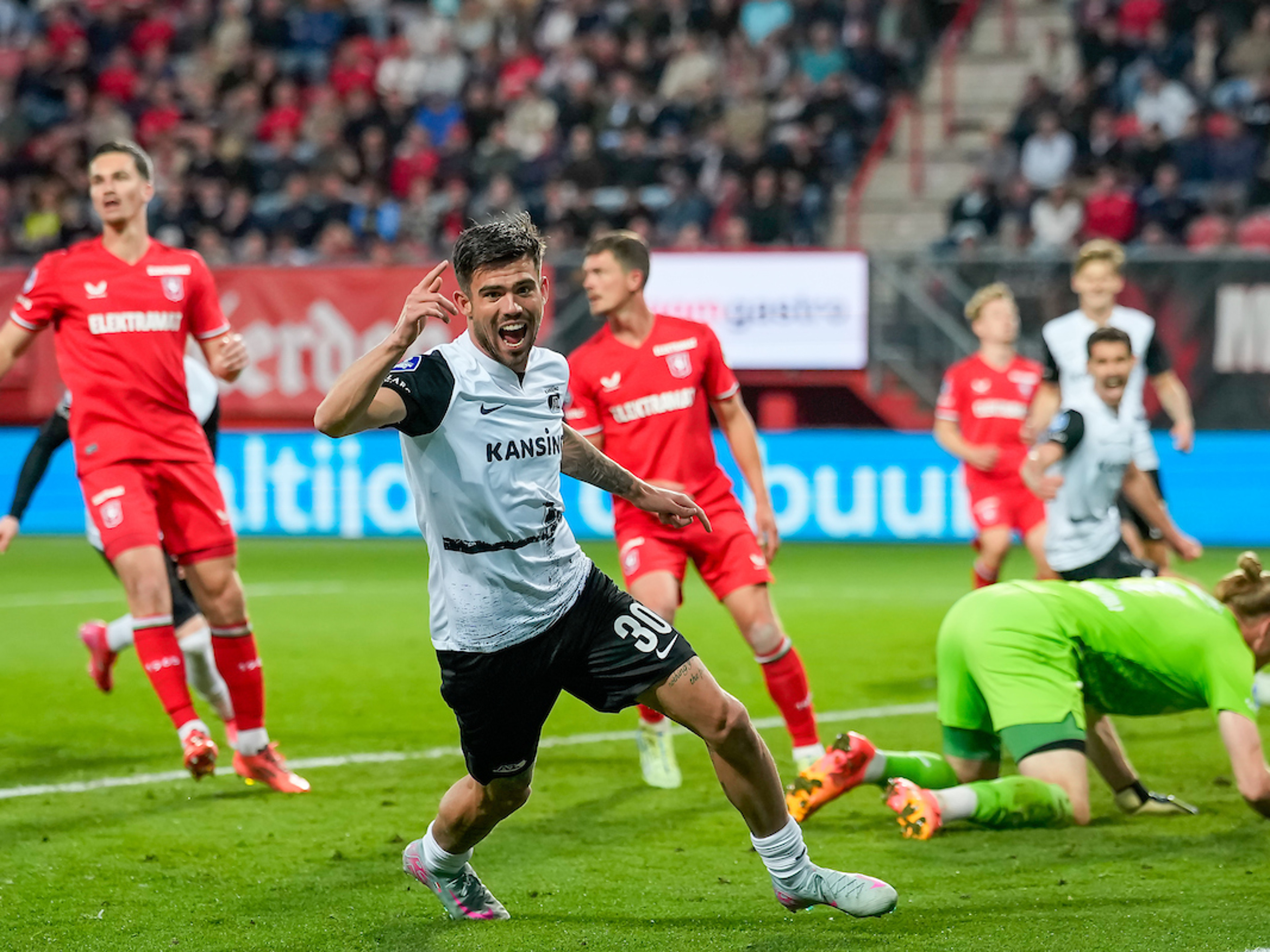 Voorbeschouwing: AZ op jacht naar Europees voetbal in play-offs finale tegen FC Twente