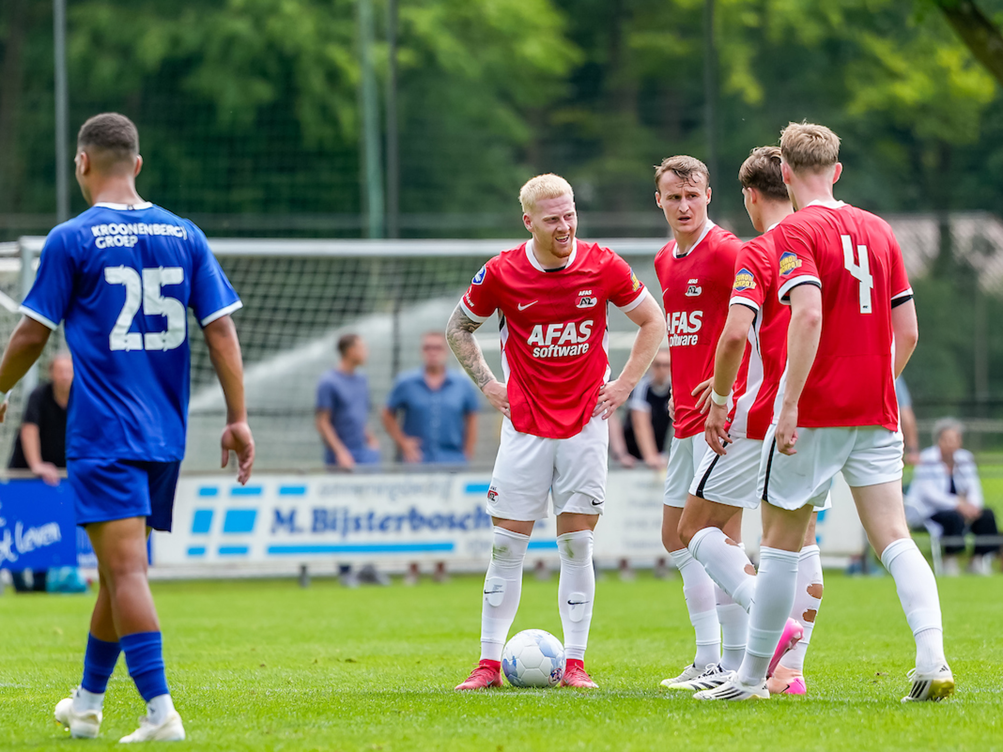 AZ overtuigt nog niet in oefencampagne: reden tot zorg?