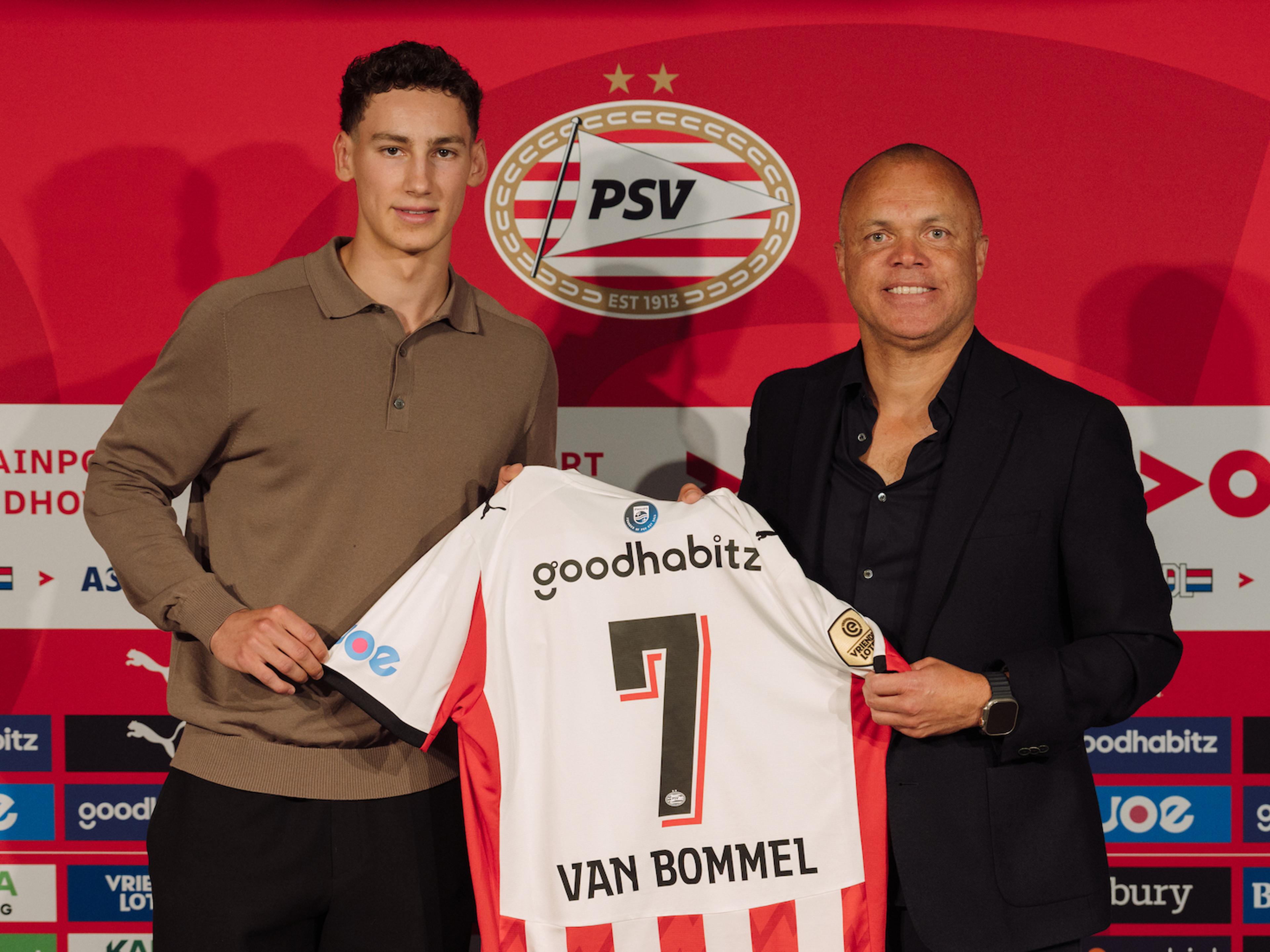 Reacties over definitieve overstap Ruben van Bommel naar PSV